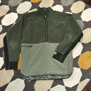 New balance q speed Sherpa pullover